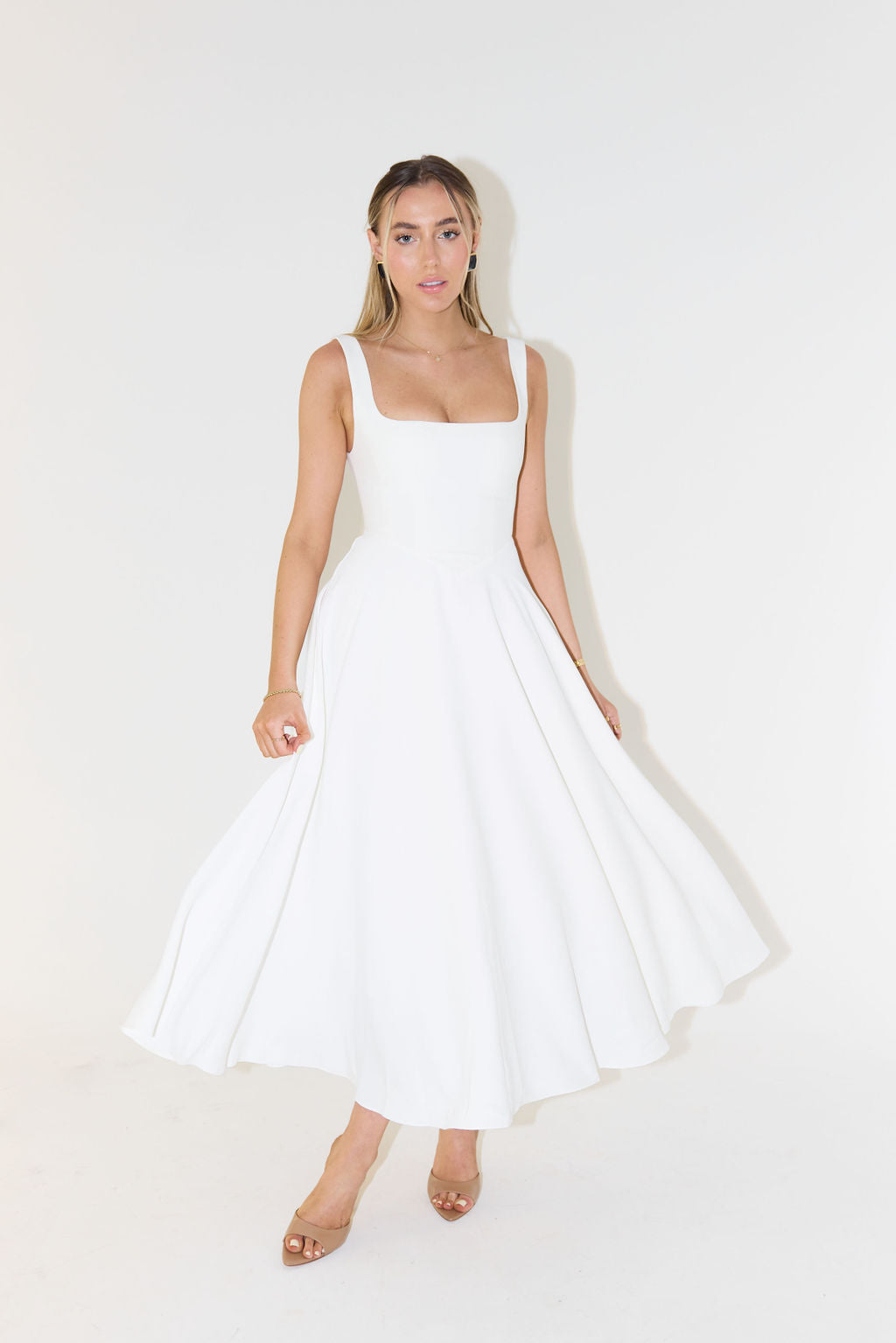 Ellowyn Square Neck Maxi Dress