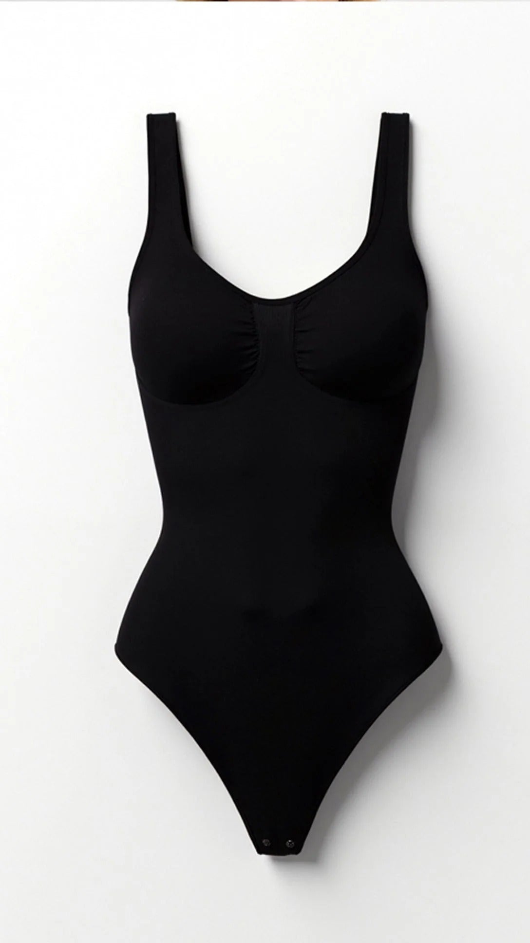 Women’s Seamless Scoop Neck Thong Bodysuit - Contour Fit Essential