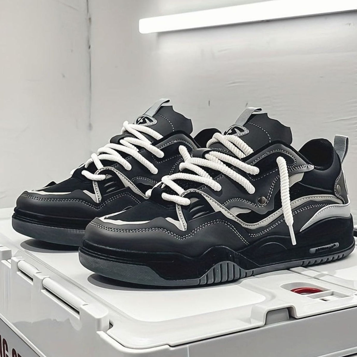 Men's Chunky Low-Top Lace-Up Fashion Trainers