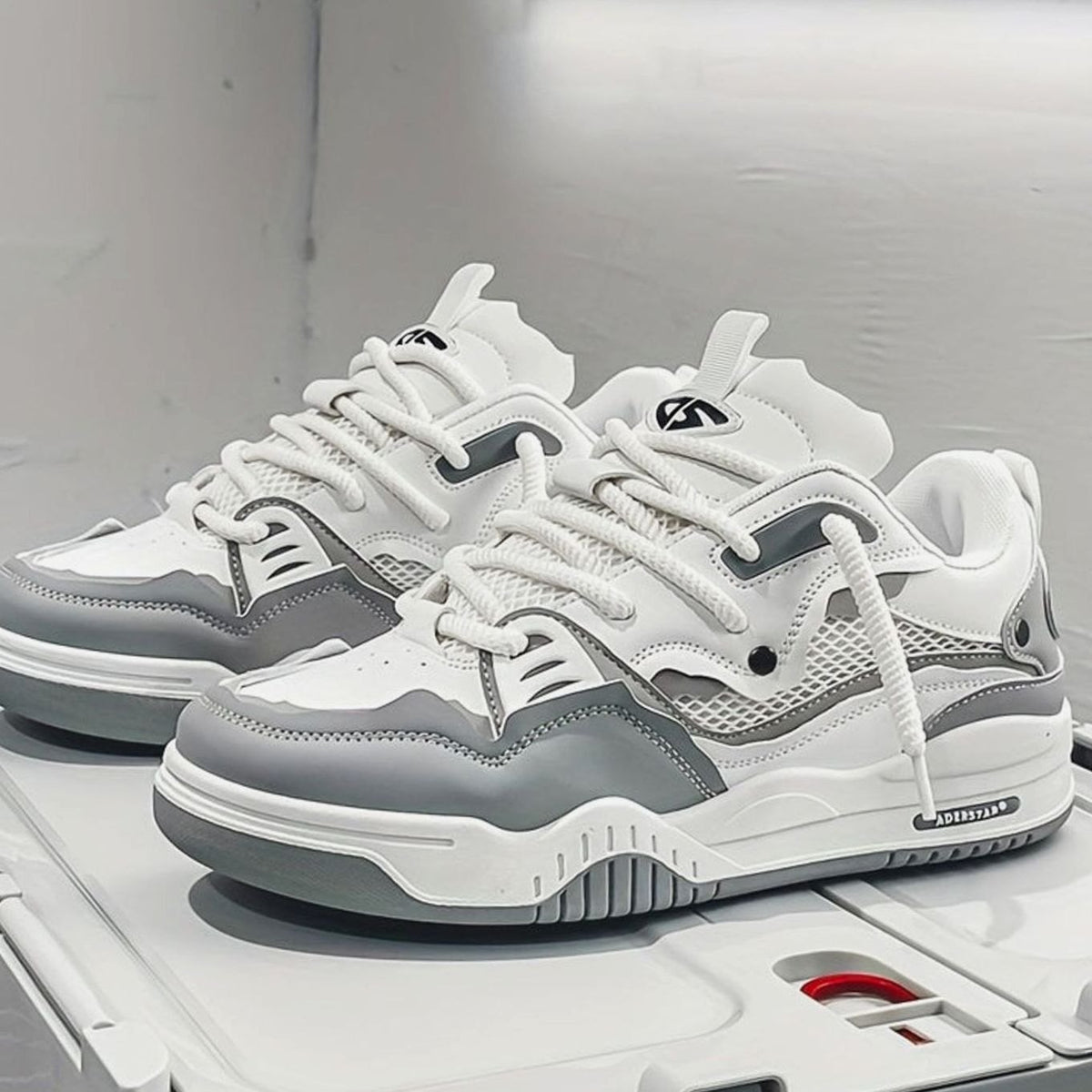 Men's Chunky Low-Top Lace-Up Fashion Trainers