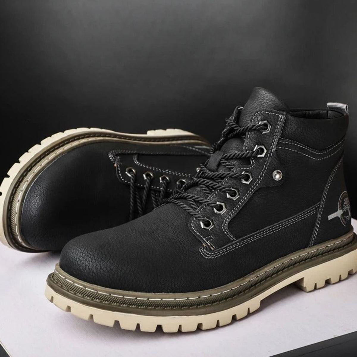 Men's Lace-Up Grain-Textured Rugged Work Boots - Black