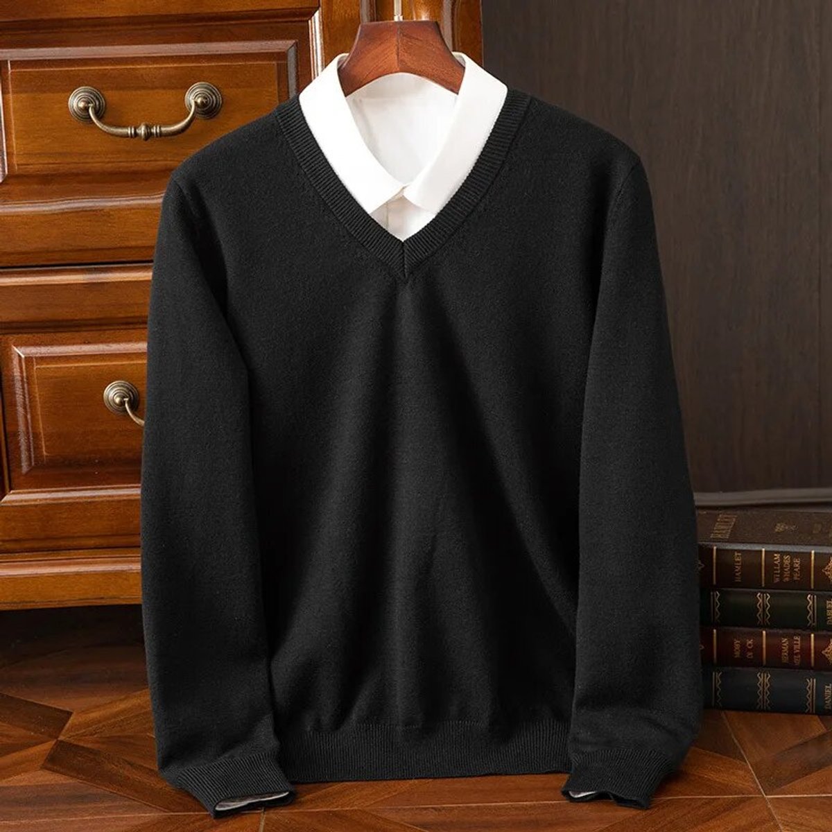 Mens V-Neck Cashmere Blend Knit Jumper - Black