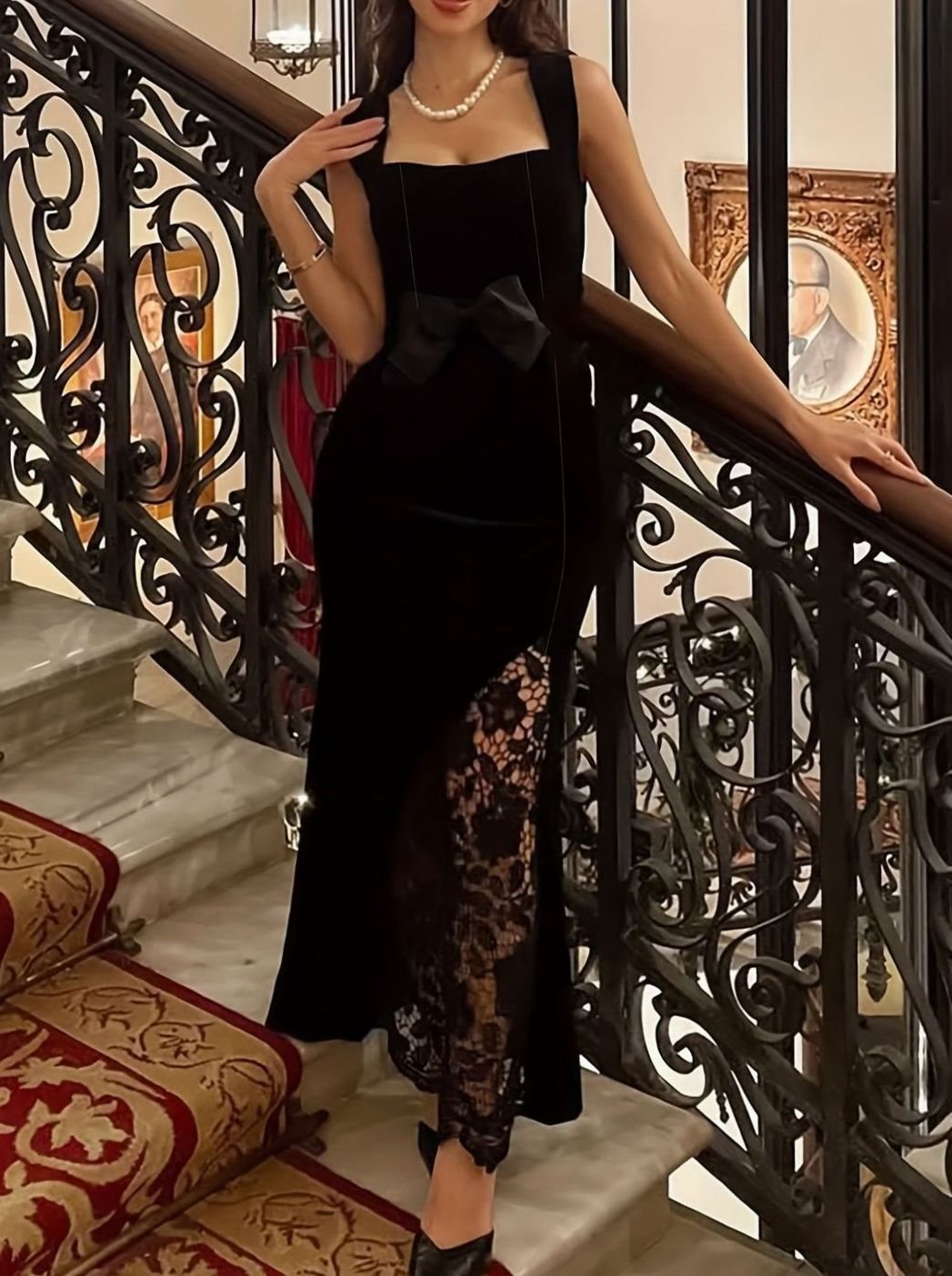 Women's Black Velvet Lace Bow-Waist Mermaid Maxi Dress