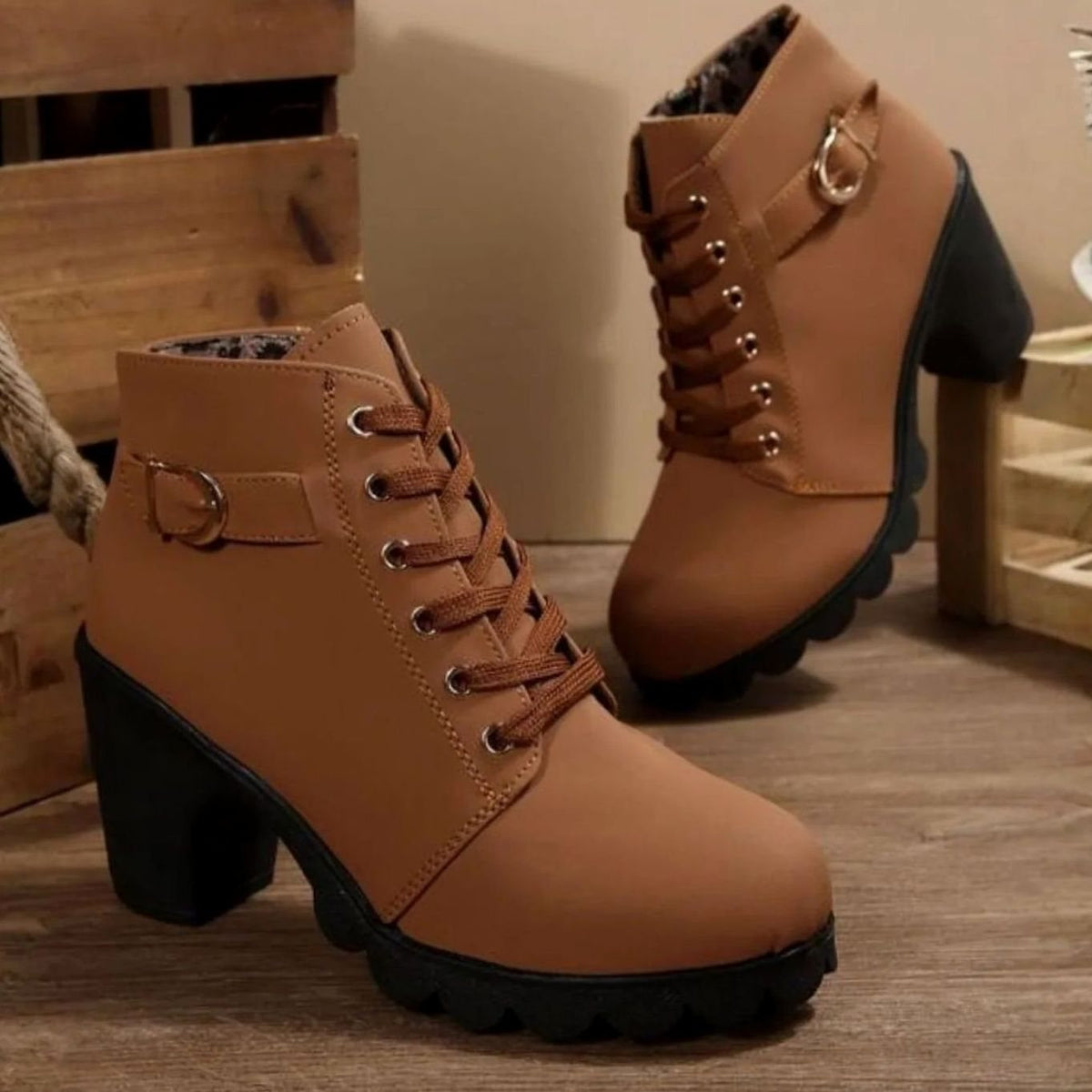 Women's Block-Heel Lace-Up Ankle Boots Metal Buckle - Brown