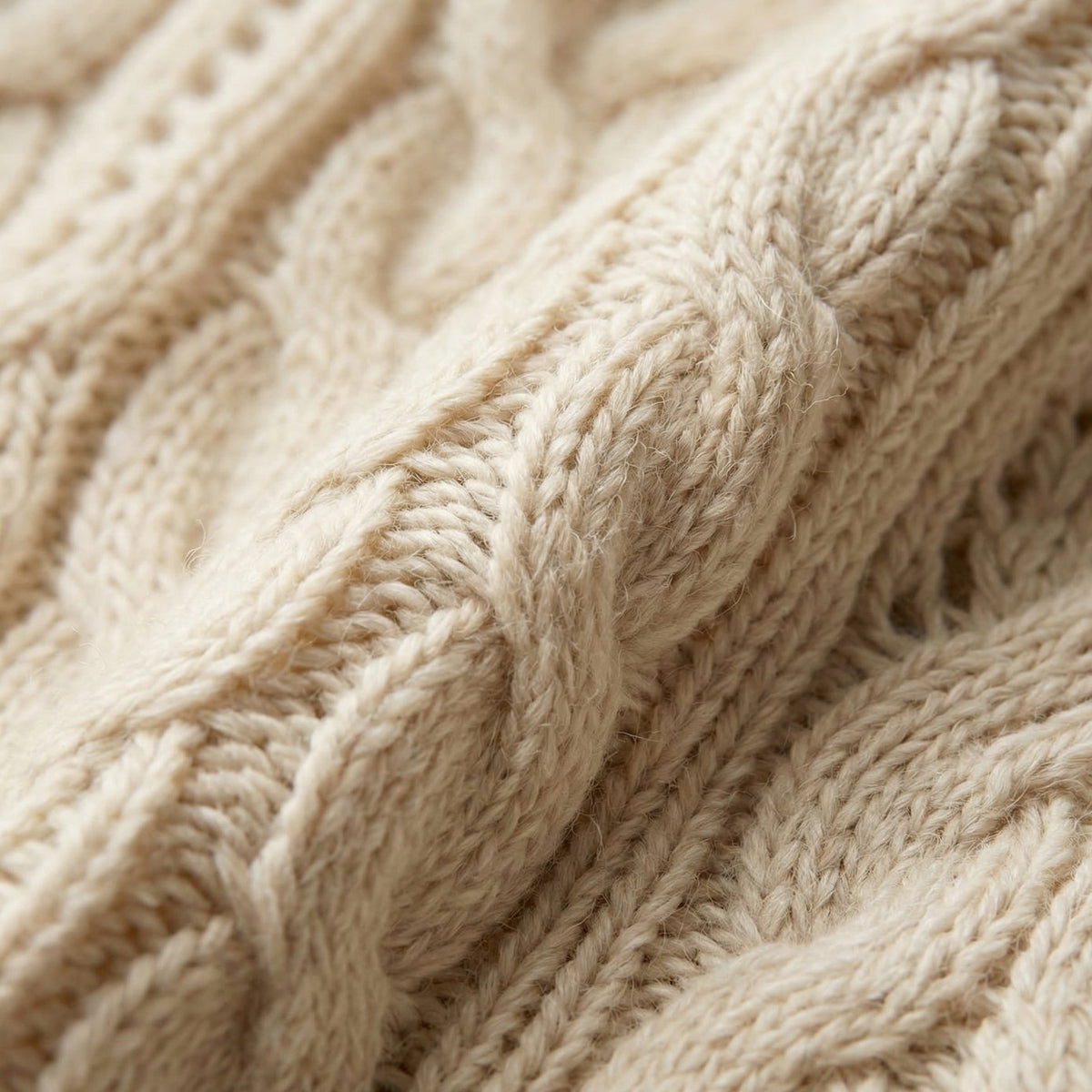 Women's Cable-Knit Turtleneck Knitwear Sweater