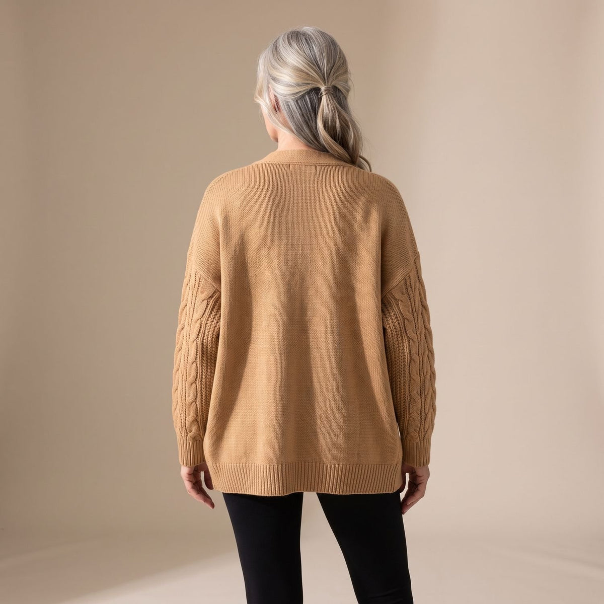 Women's Chunky Cable Knit Oversized Button-Front Cardigan