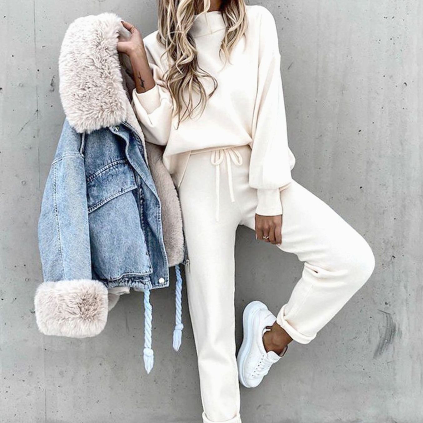 Women's Cosy Two-Piece Relaxed-Fit Drawstring Tracksuit Outfit - White