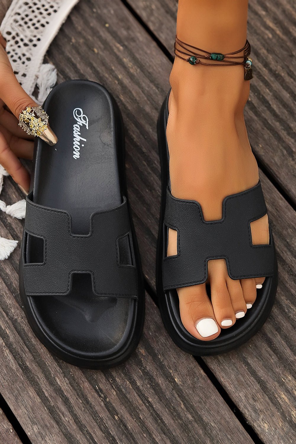Women's Cut-Out H-Strap Flatform Slip-On Slides