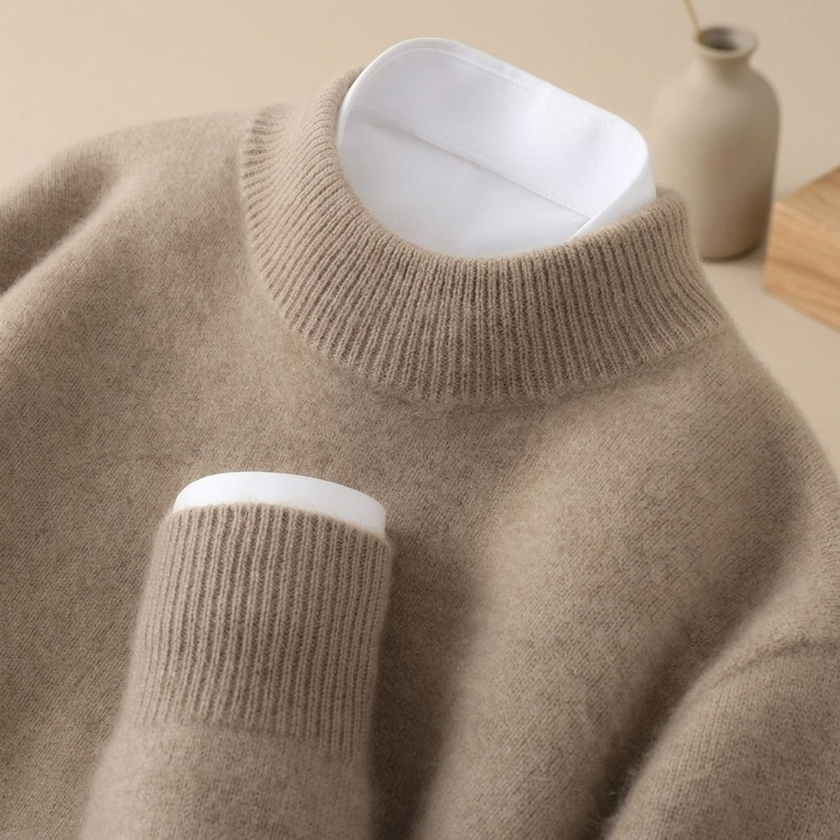 Women's Elegant Soft-Knit Ribbed Crew-Neck Jumper - Brown