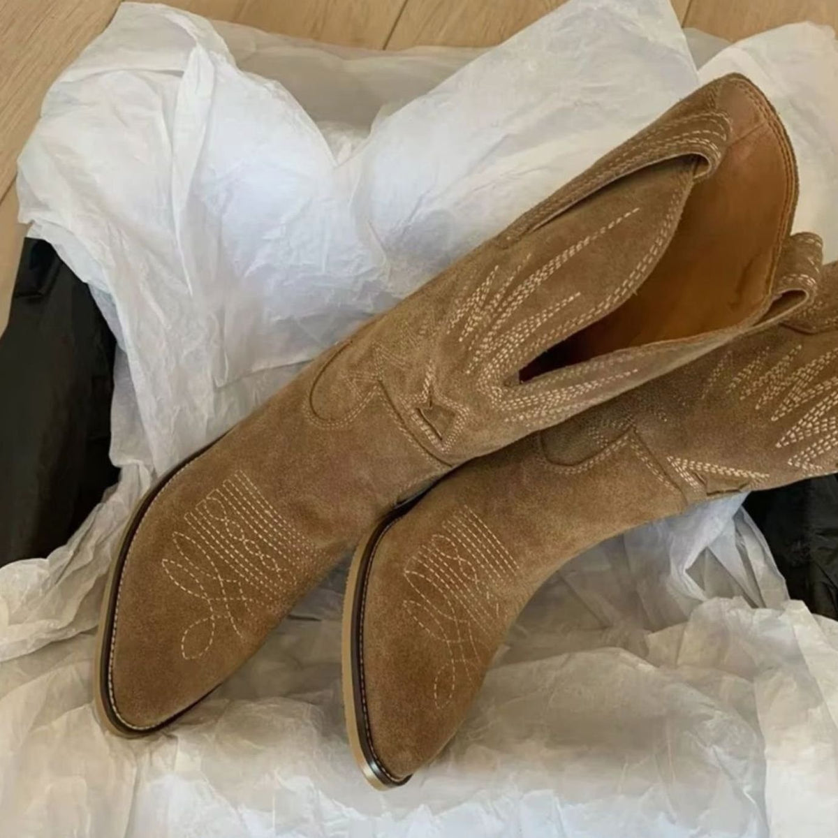 Women's Embroidered Suede Pointed-Toe Cowboy Boots