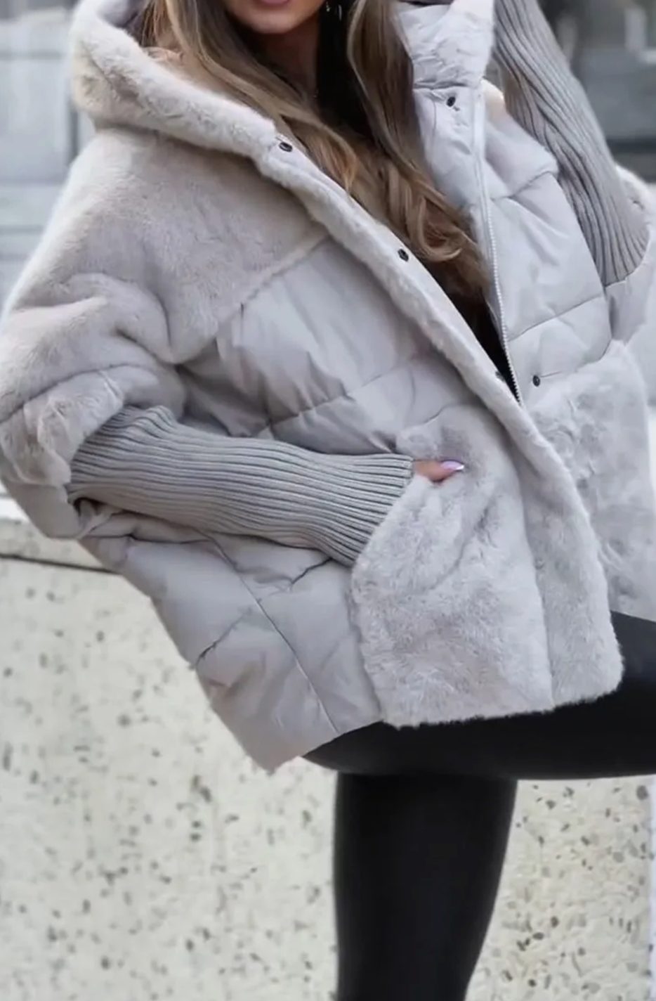 Women's Faux Fur Hooded Quilted Short Puffer Jacket - Grey