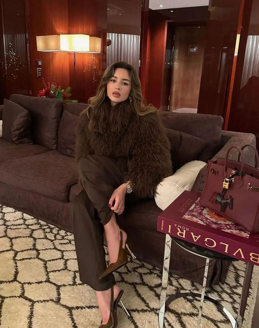 Women's Fluffy Faux Fur Coat - Brown