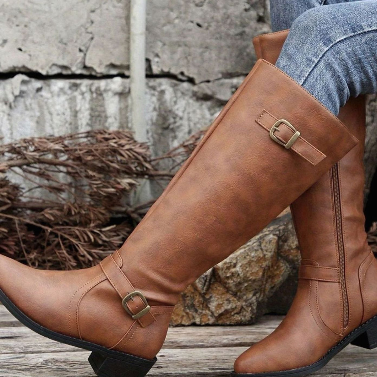 Women's Knee-High Riding Boots Buckle Zip Low Block Heel - Light Brown