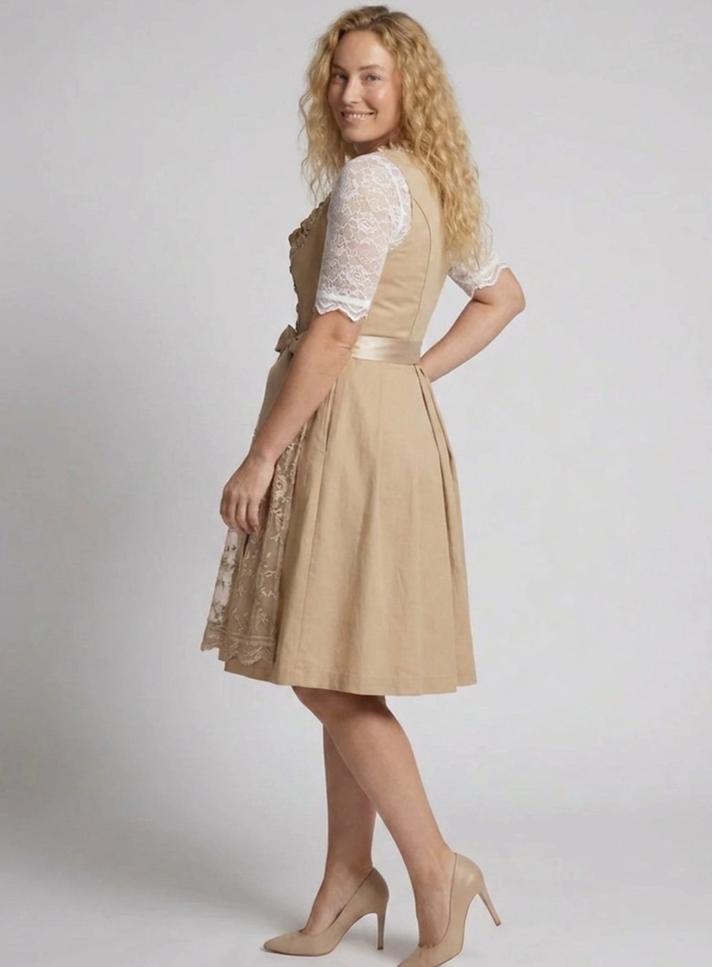 Women's Knee-Length Lace-Up Floral Embroidered Dirndl Dress