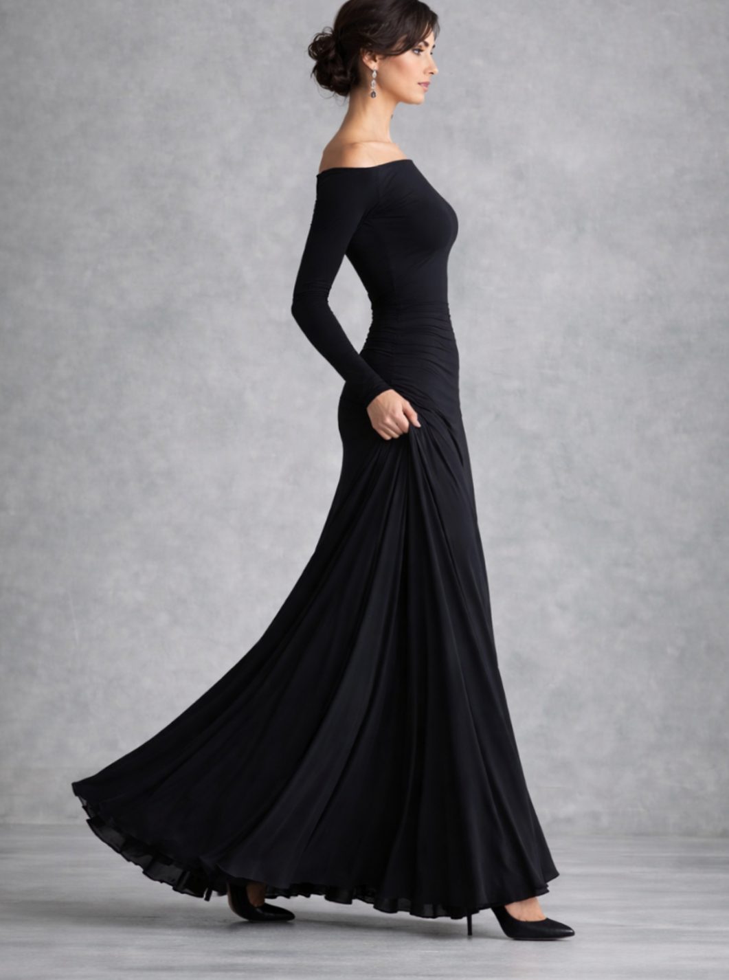 Women's Long Sleeve Draped Boat-Neck Maxi Dress