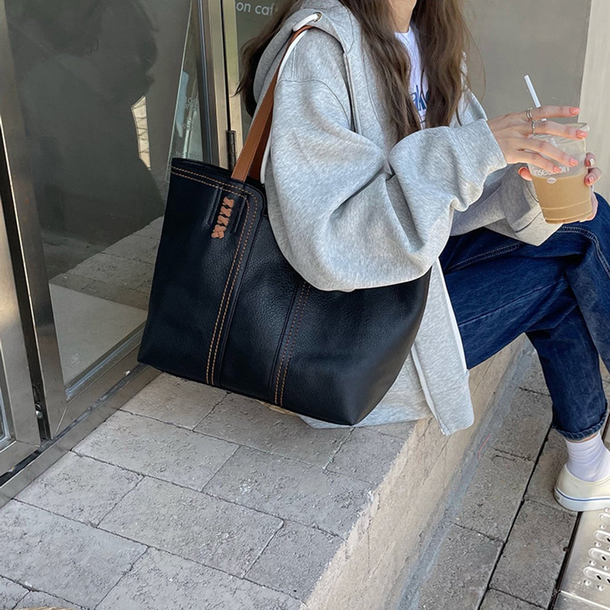 Women's Minimalist Faux Leather Structured Tote Bag