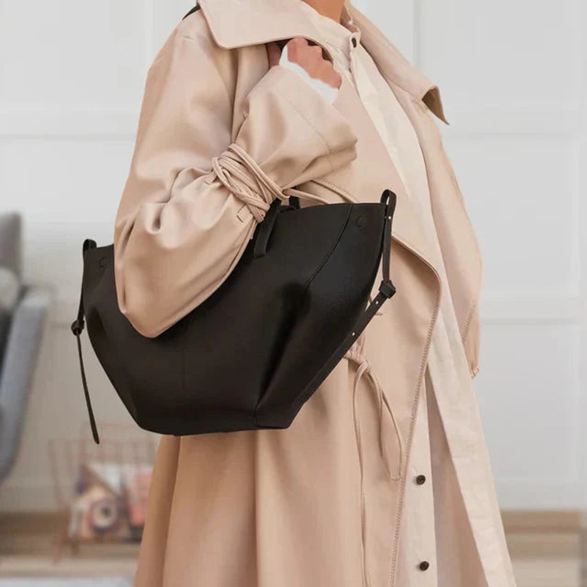 Women's Oversized Faux Leather Vintage Shoulder Tote Bag - Schwarz