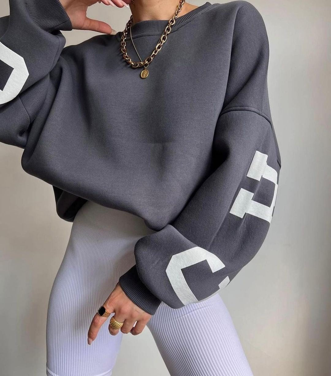 Women's Oversized Fleece-Lined Varsity Sleeve Crewneck Jumper - Grey