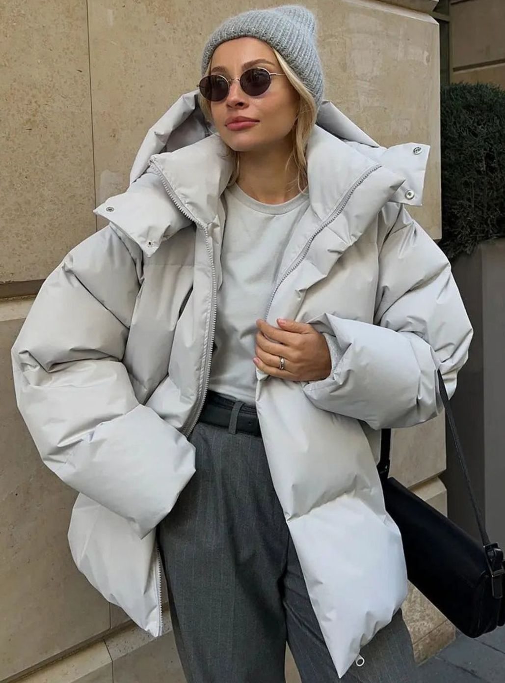 Women's Oversized Hooded Puffer Coat Zip-Up Winter Jacket - Light Grey