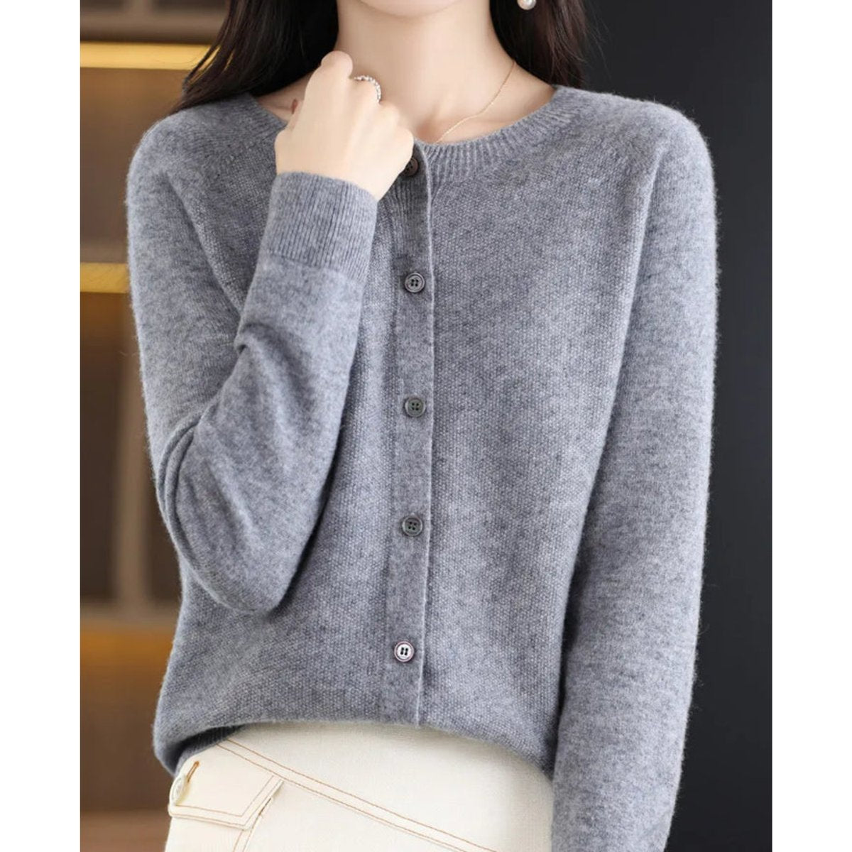 Women's Oversized Merino Wool Button-Up Knit Cardigan - Grey