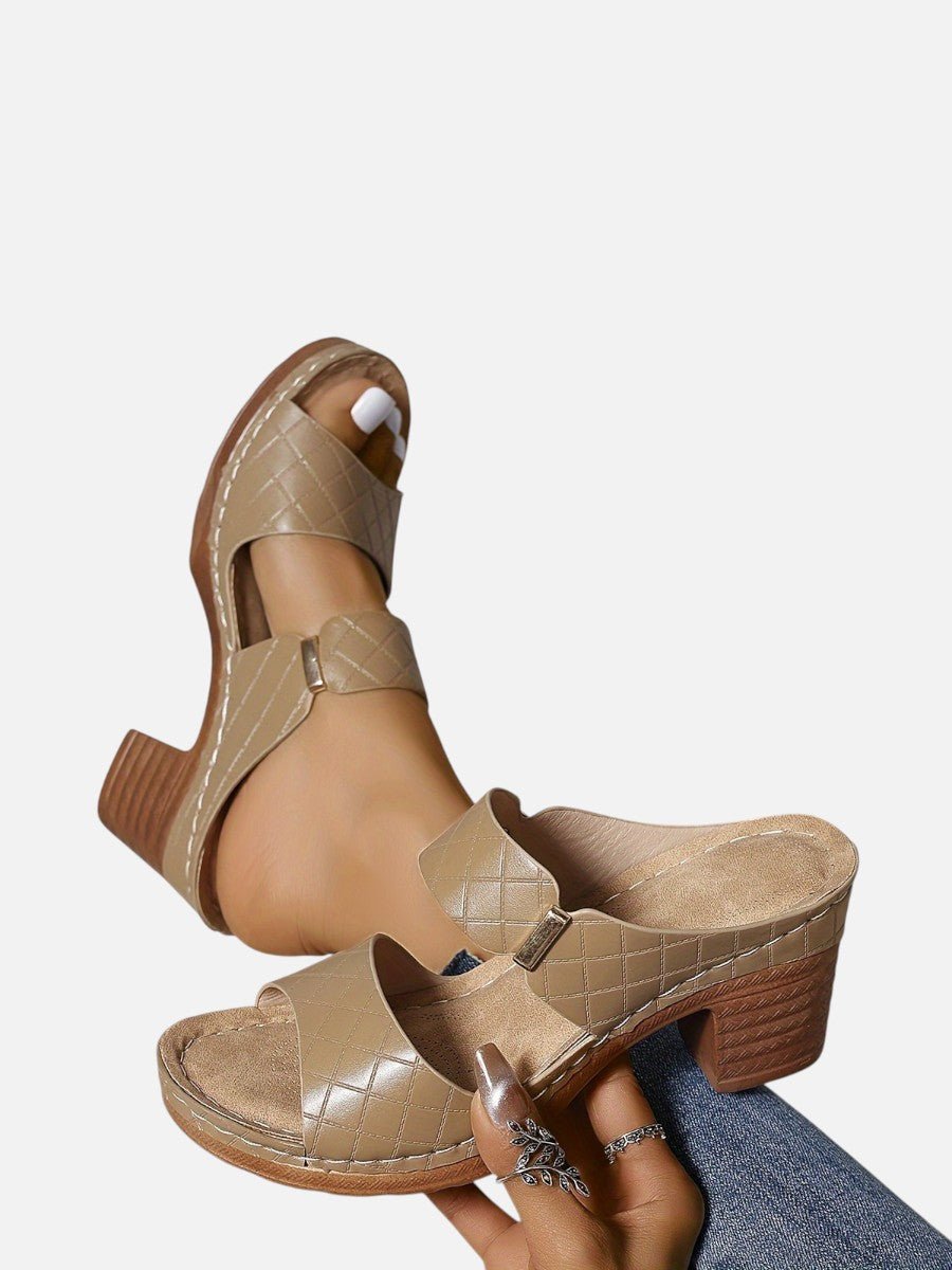 Women's Quilted Faux Leather Block Heel Mule Sandals - Apricot