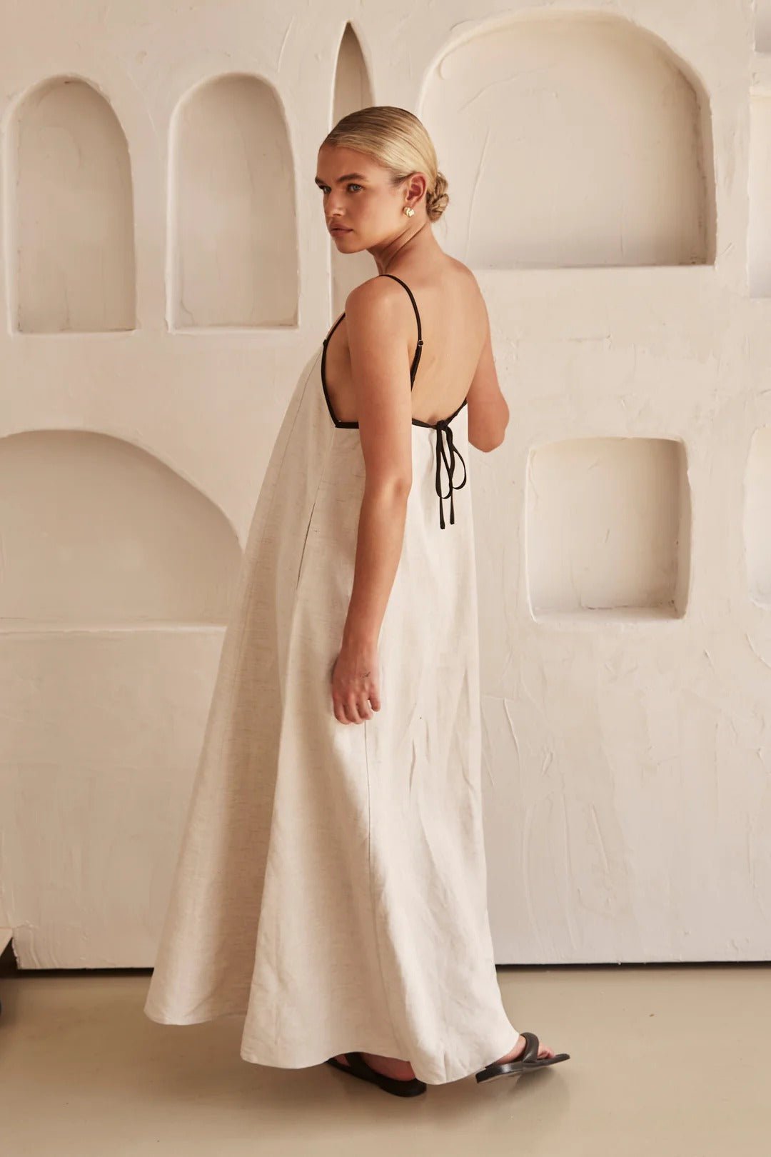 Women's Relaxed-Fit Linen Blend Contrast-Trim Maxi Dress