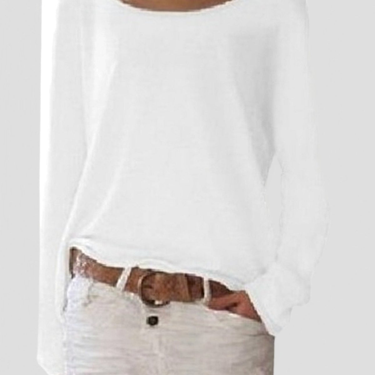 Women's Relaxed-Fit Round-Neck Long-Sleeve Pullover Sweater - White