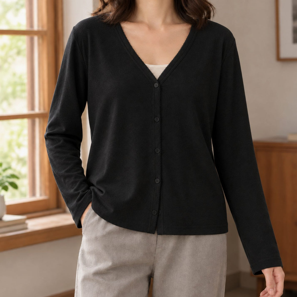 Women's Relaxed-Fit V-Neck Button-Front Long-Sleeve Cardigan - Black
