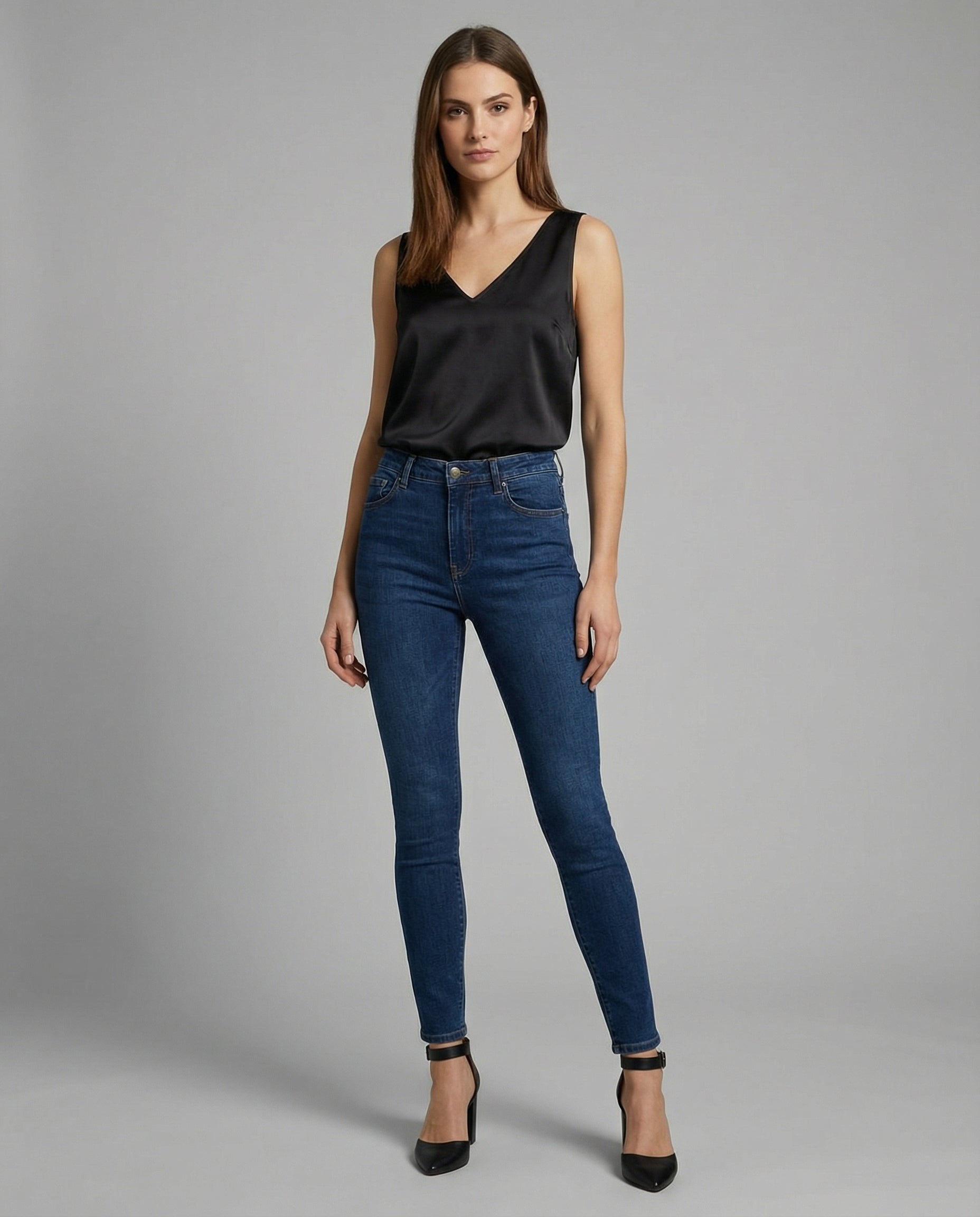 Women's Relaxed-Fit V-Neck Wide-Strap Satin Camisole Top
