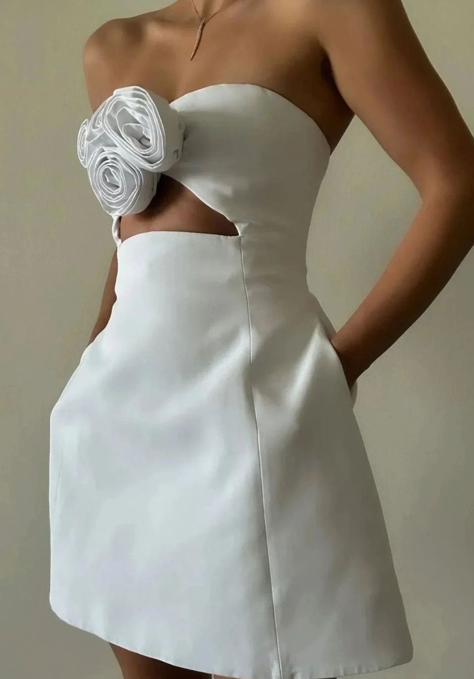 Women's Strapless Floral Appliqué Mini Party Dress