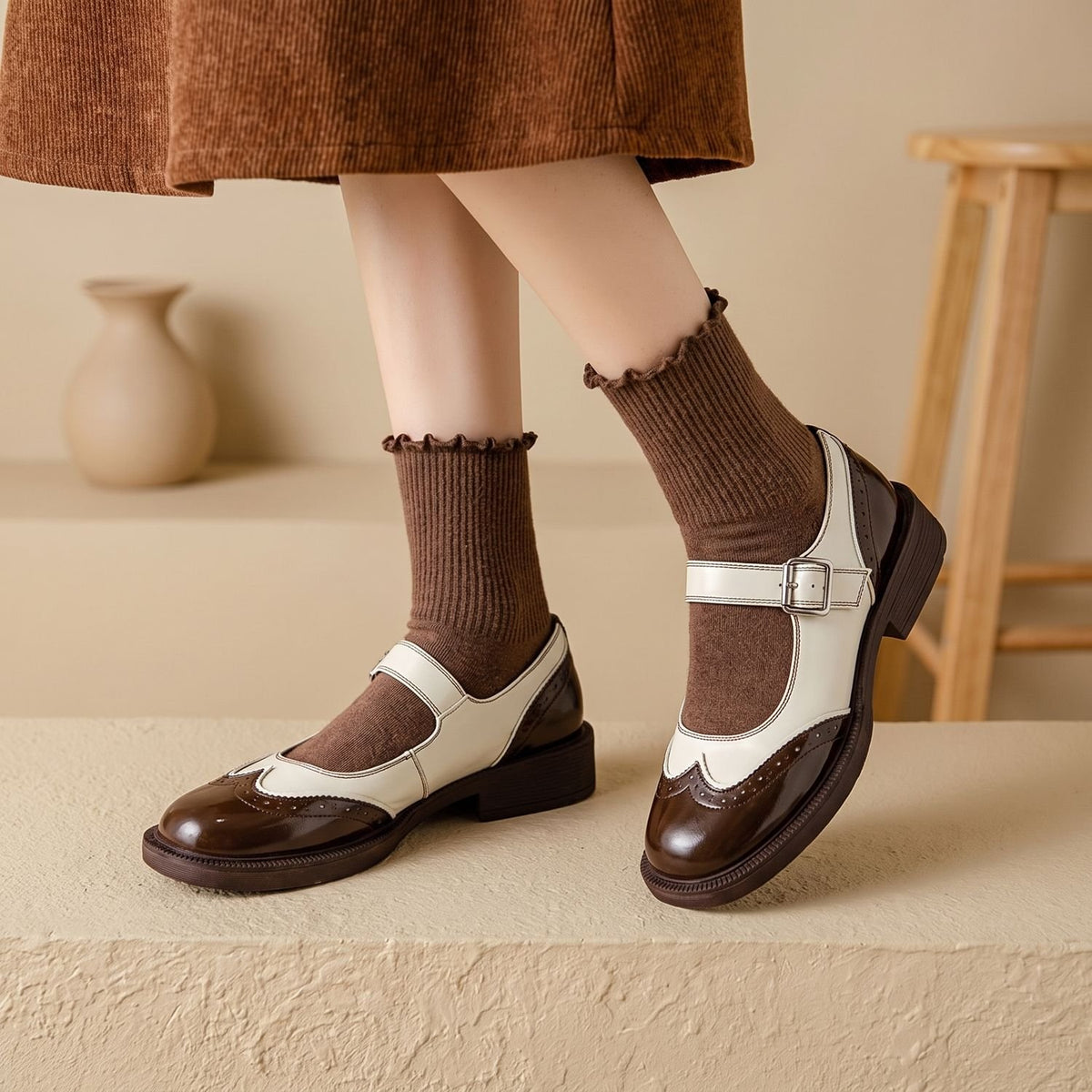 Women's Two-Tone Brogue Mary Jane Shoes Buckle Strap - Brown