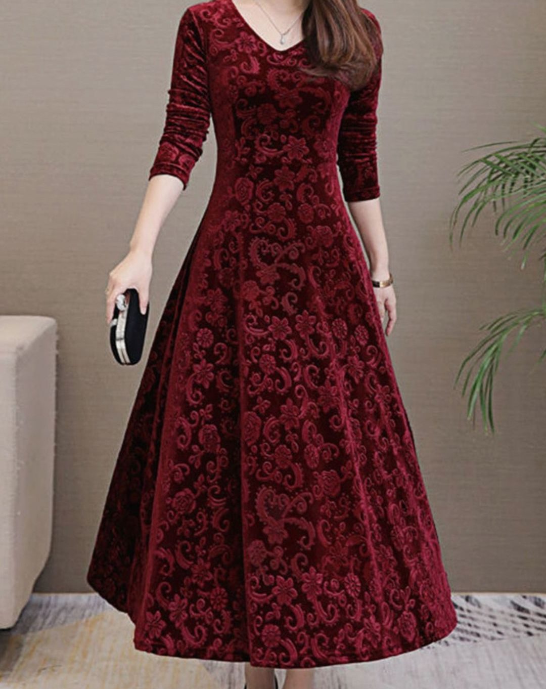 Women's Velvet Dress A-Line Long Sleeve V-Neck Midi Gown - Red