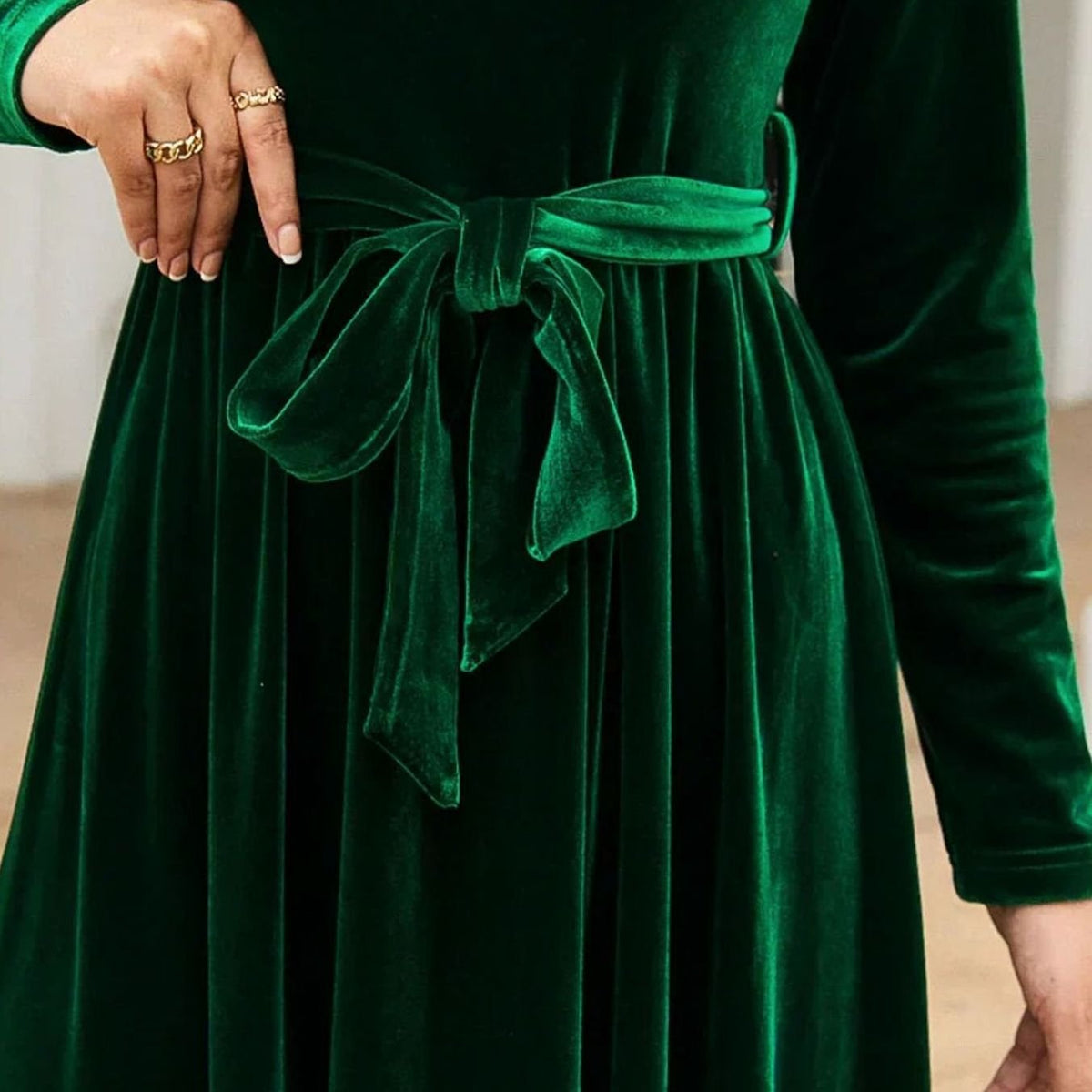 Women's Velvet Dress Long-Sleeve A-Line Belted Maxi Gown