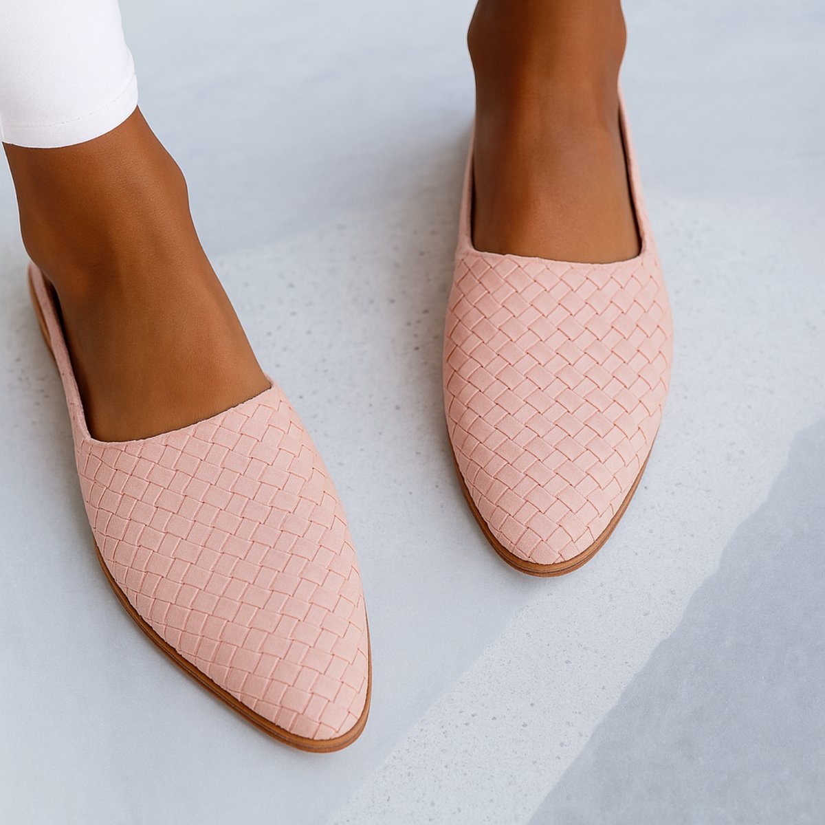 Women's Woven Leather Pointed Toe Slingback Comfortable Sandals - Light Pink