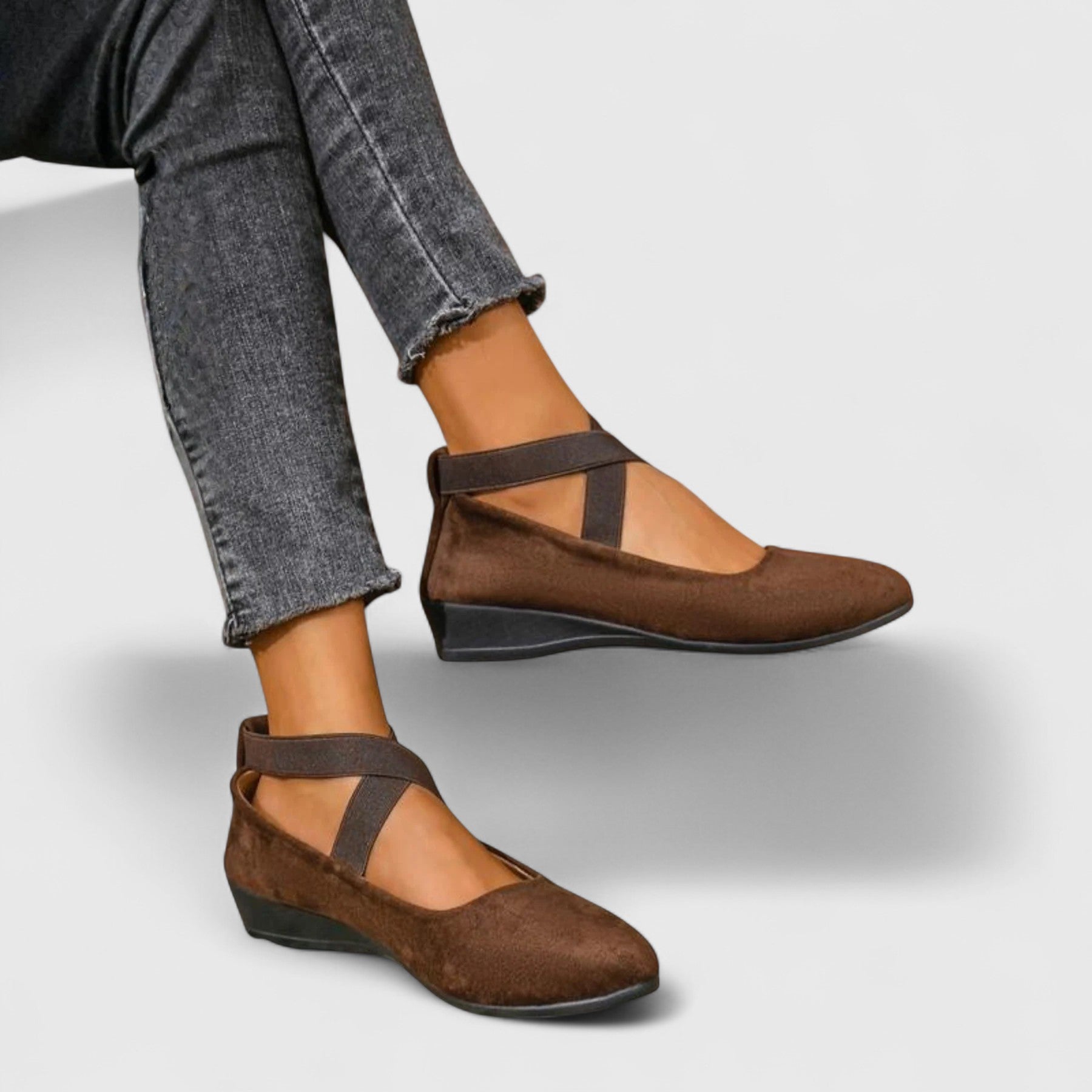 Women's Spring Strappy Round-Toe Wedge Flats