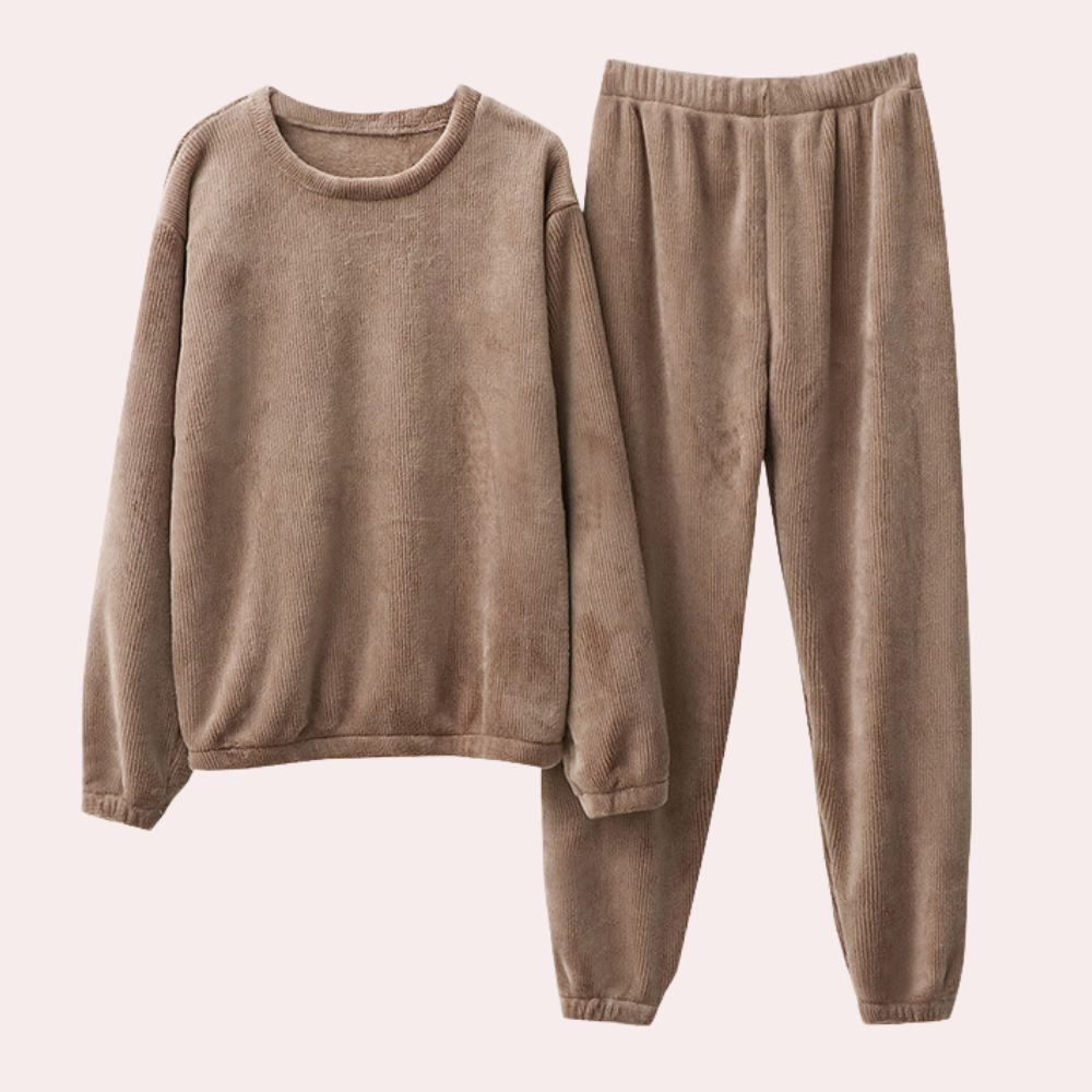 Women’s Relaxed Fit Round Neck Tracksuit