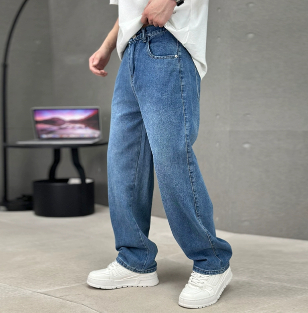 Men’s Spring Loose-Fit Straight Leg Denim Jeans