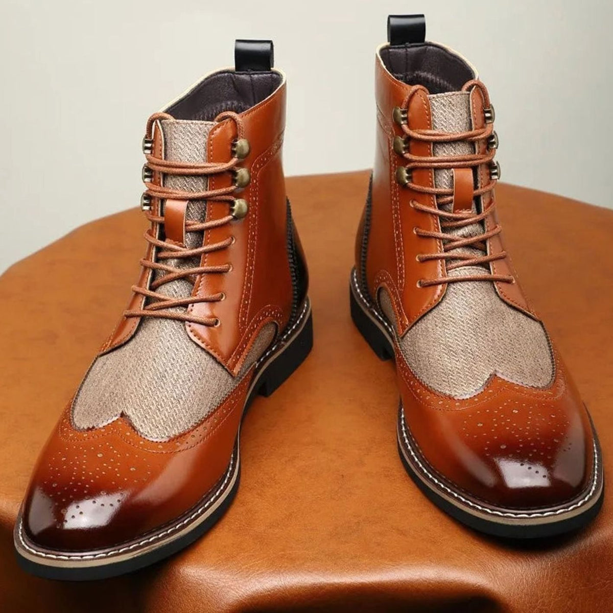 Men's Brogue Leather Boots Lace-Up Wingtip Ankle Boots