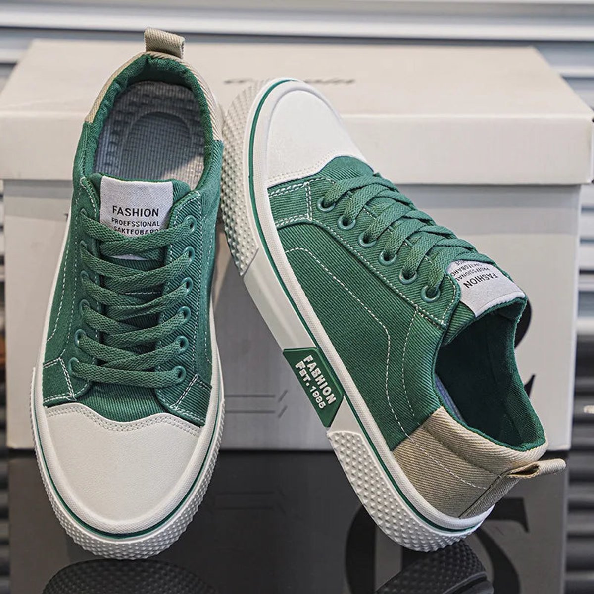 Men's Lace-Up Colour-Block Canvas Low-Top Trainers - Green