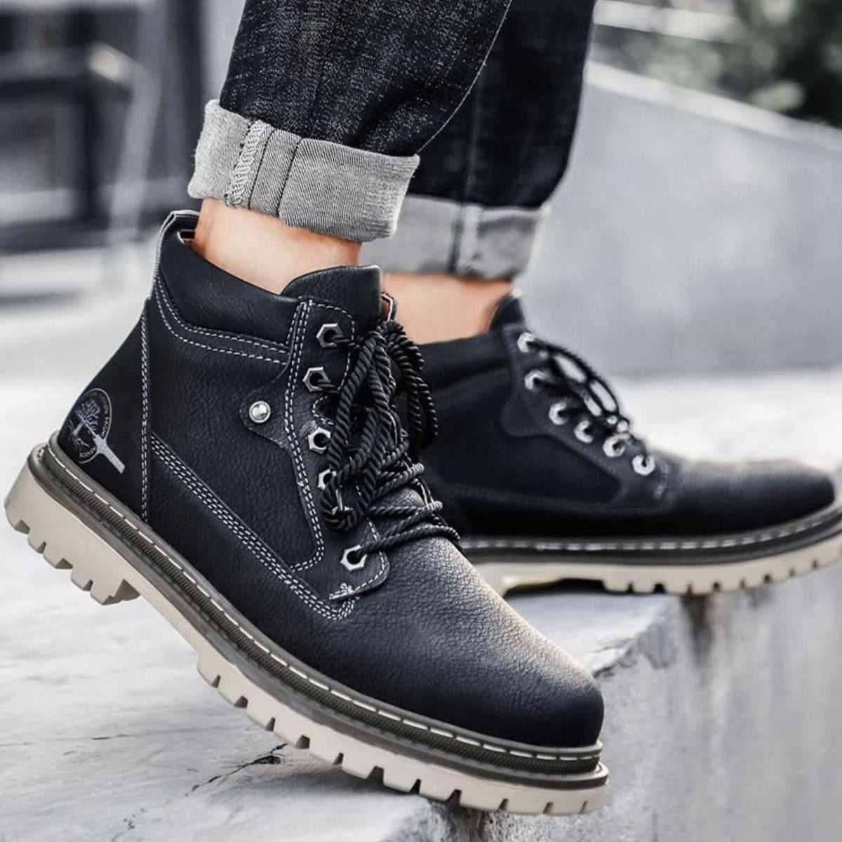 Men's Lace-Up Grain-Textured Rugged Work Boots