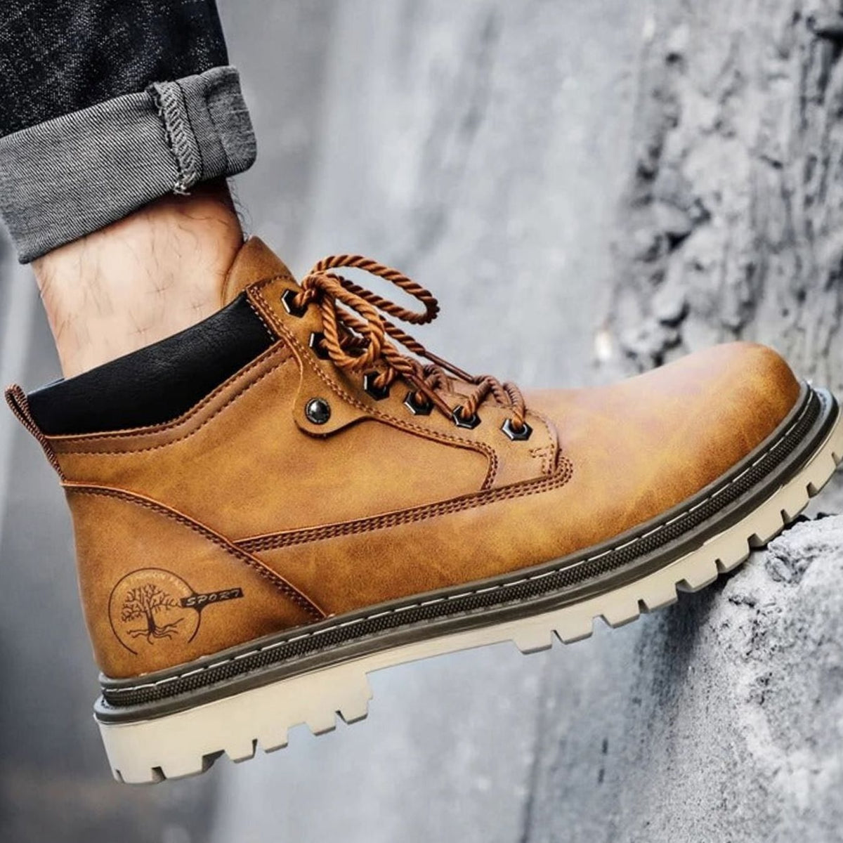 Men's Lace-Up Grain-Textured Rugged Work Boots