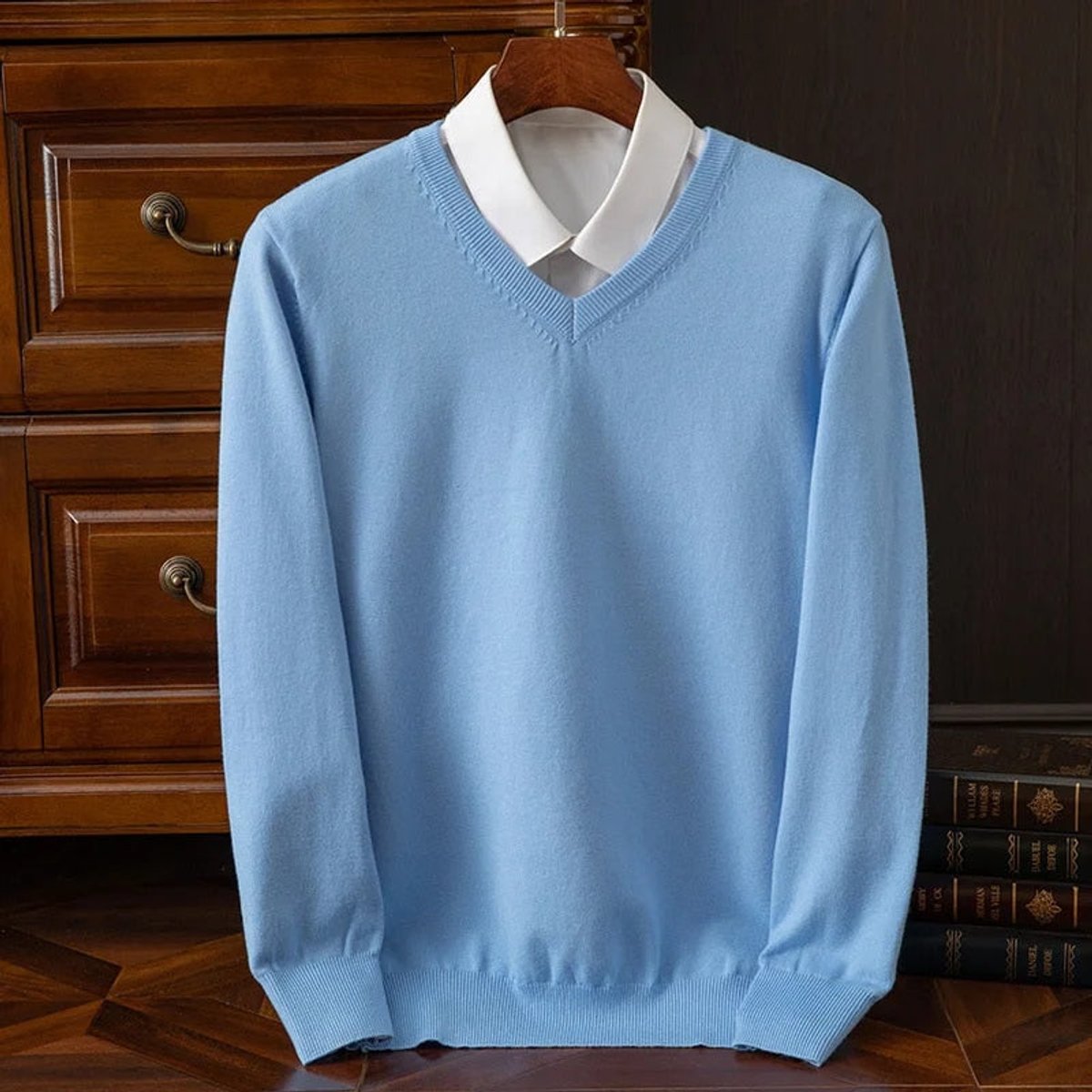 Mens V-Neck Cashmere Blend Knit Jumper - Sky Blue