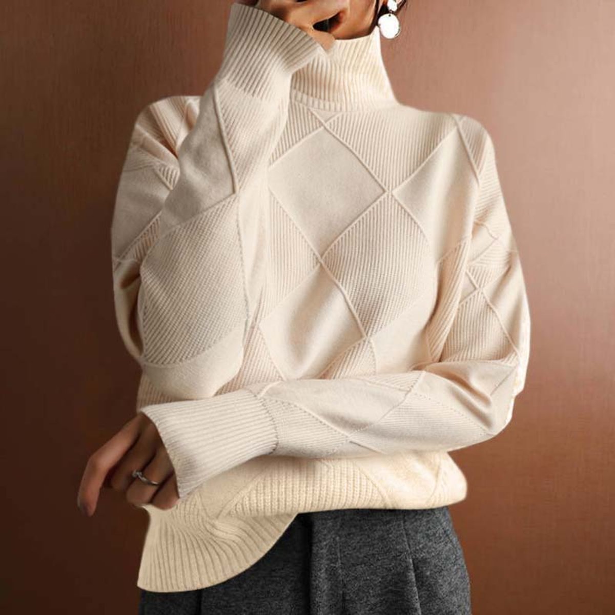 Women's Argyle Knit Turtleneck Sweater Relaxed Pullover Jumper - Beige