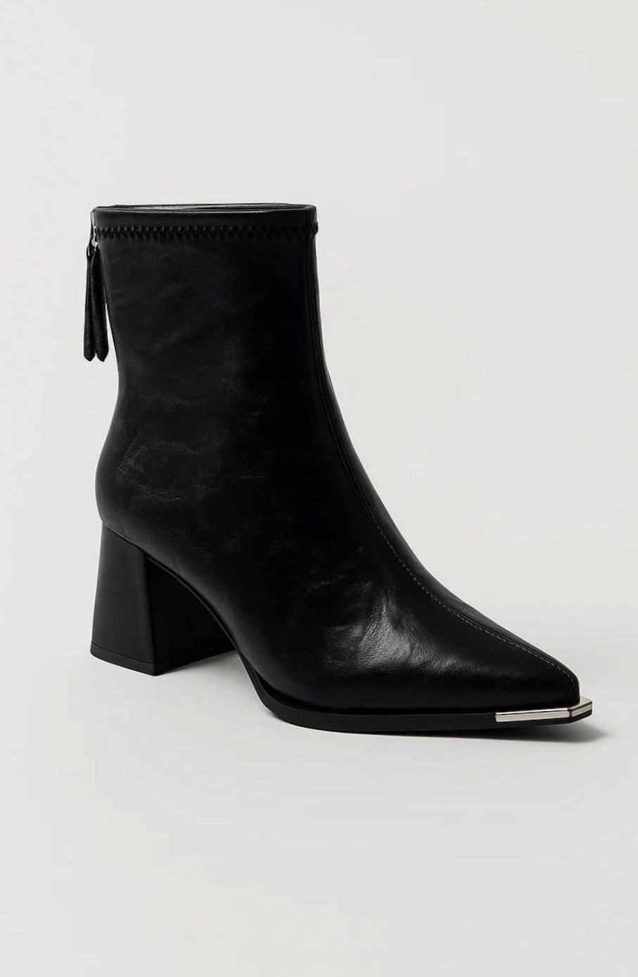 Women's Black Pointed-Toe Block-Heel Ankle Boots - Black