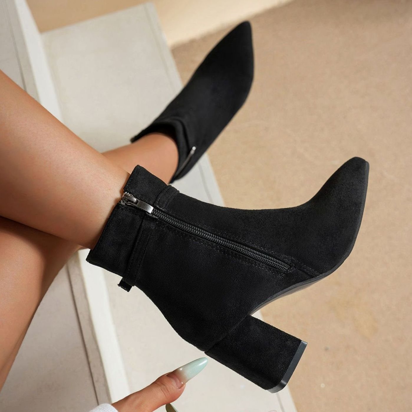 Women's Block Heel Pointed-Toe Buckle Ankle Boots - Black