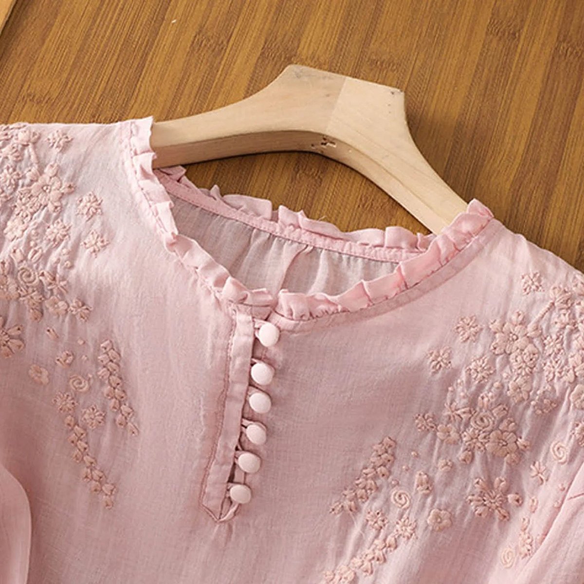 Women's Bohemian Floral Embroidered Ruffle-Neck Blouse