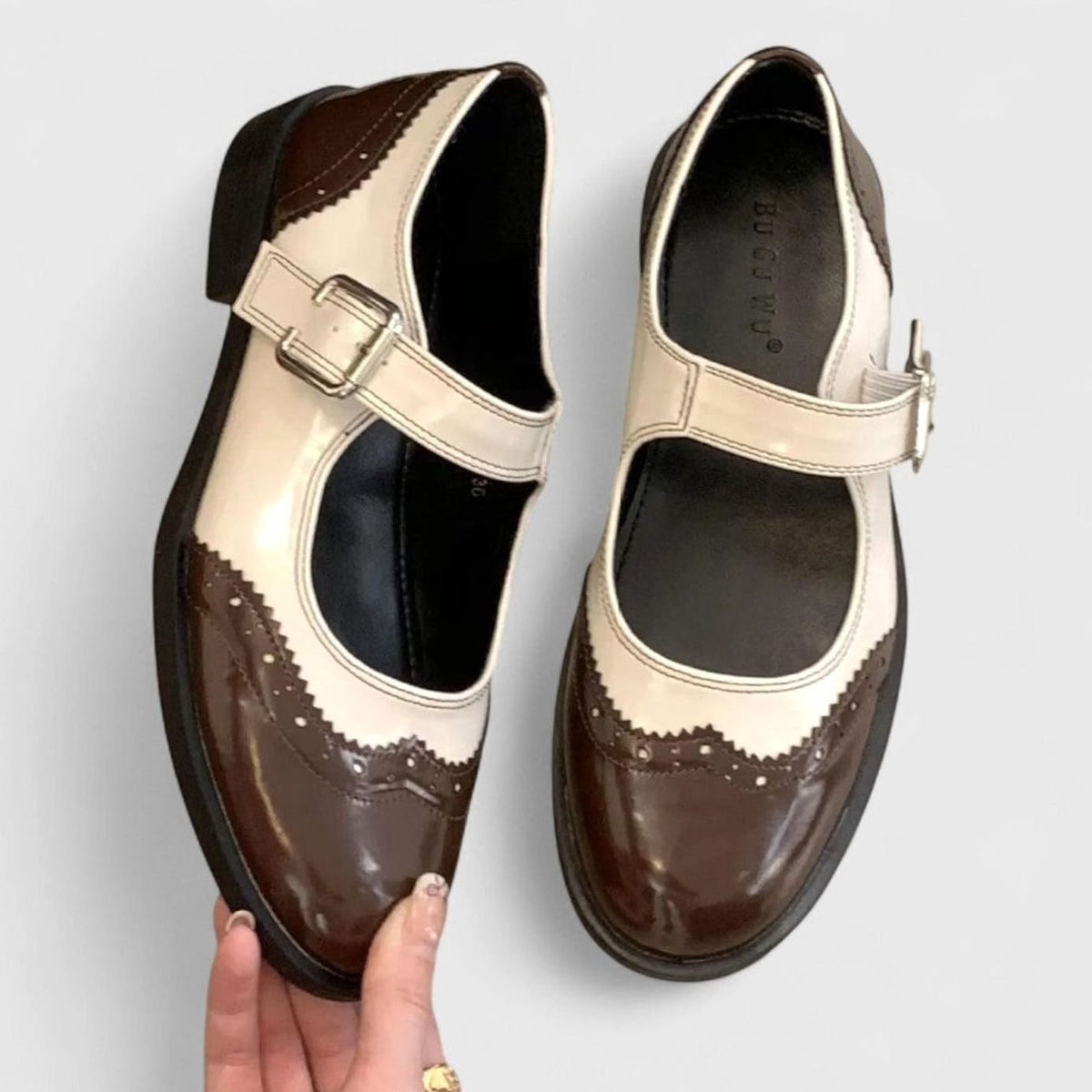 Women's Brogue Mary Jane Shoes Round Toe Buckle Strap Flats