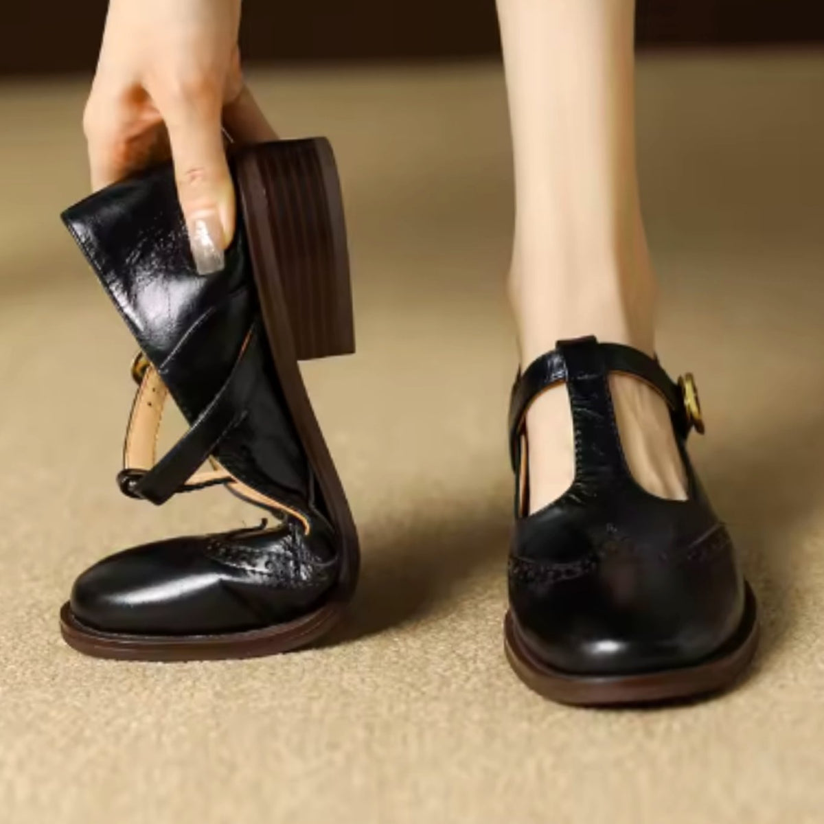 Women's Brogue T-Bar Buckle Low-Heel Mary Jane Shoes
