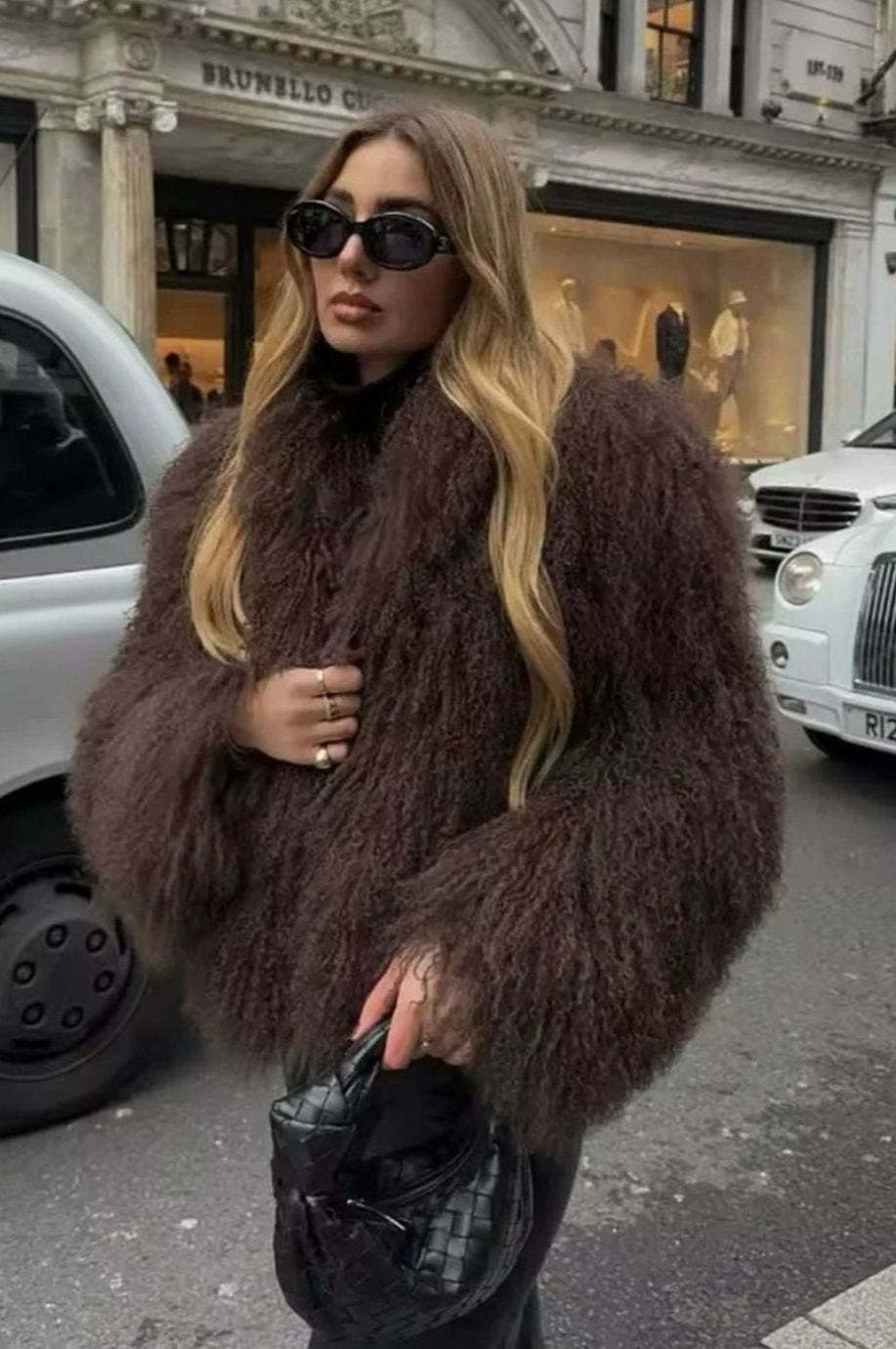 Women's Chic Faux Fur Short Coat Shaggy Texture - Brown