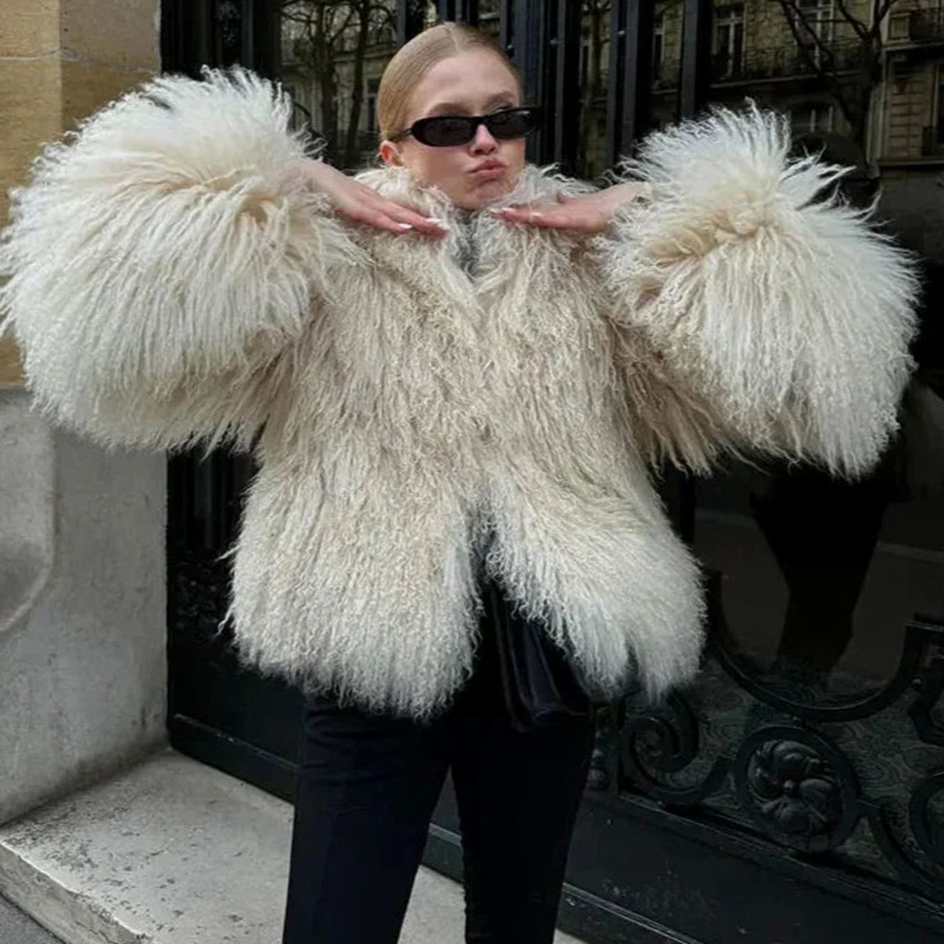 Women's Chic Faux Fur Short Coat Shaggy Texture